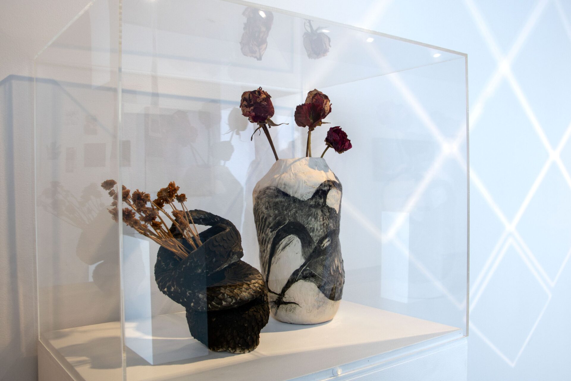 Poppy Heyward, Ara, 'Untitled' Ceramic, oxide stain, clear glaze, 200 x 50mm, 2026, Photo Credit Mollie Newman